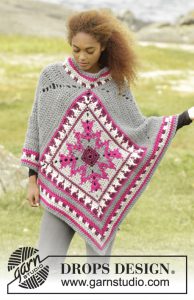 Poncho haken met kleurenpatroon