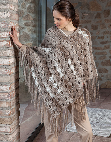 Verrassend Poncho met franjes haken - Ouderwets Haken KZ-11