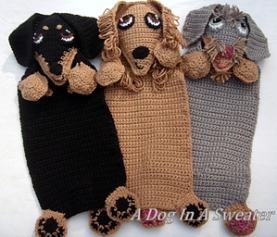 Gehaakte kleedjes met een knuffelhondje